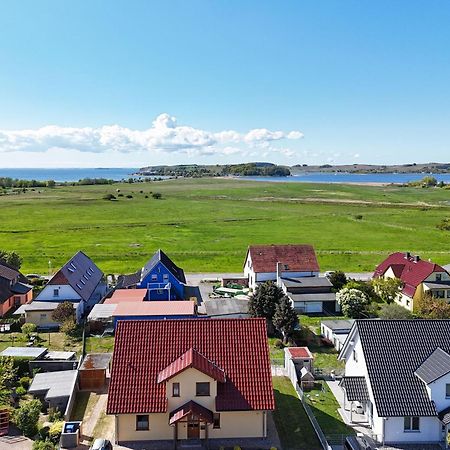 Schicke Fewo Mit Terrasse, Gratis Nutzung Vom Ahoi Erlebnisbad Und Sauna In Sellin - Haus De Niege Wech Fewo 02 Тиссов Экстерьер фото